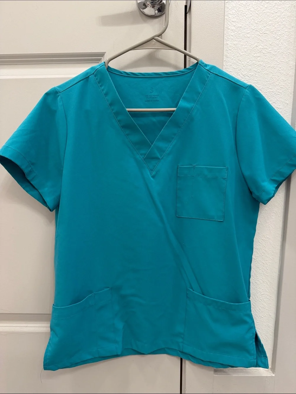 Scrub Set - Picture 2 of 6